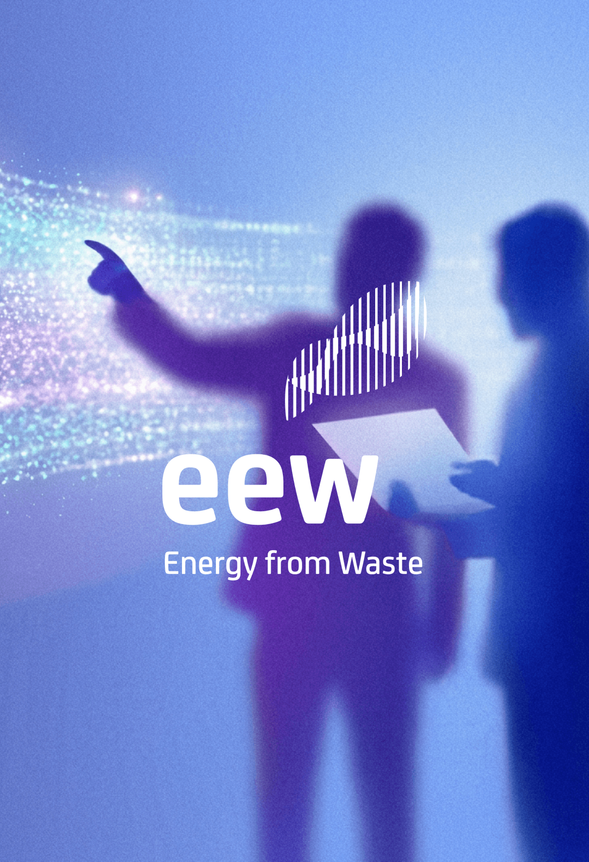 Visual für den EEW Case mit zwei Personen im Austausch vor einer digitalen Projektionsfläche.